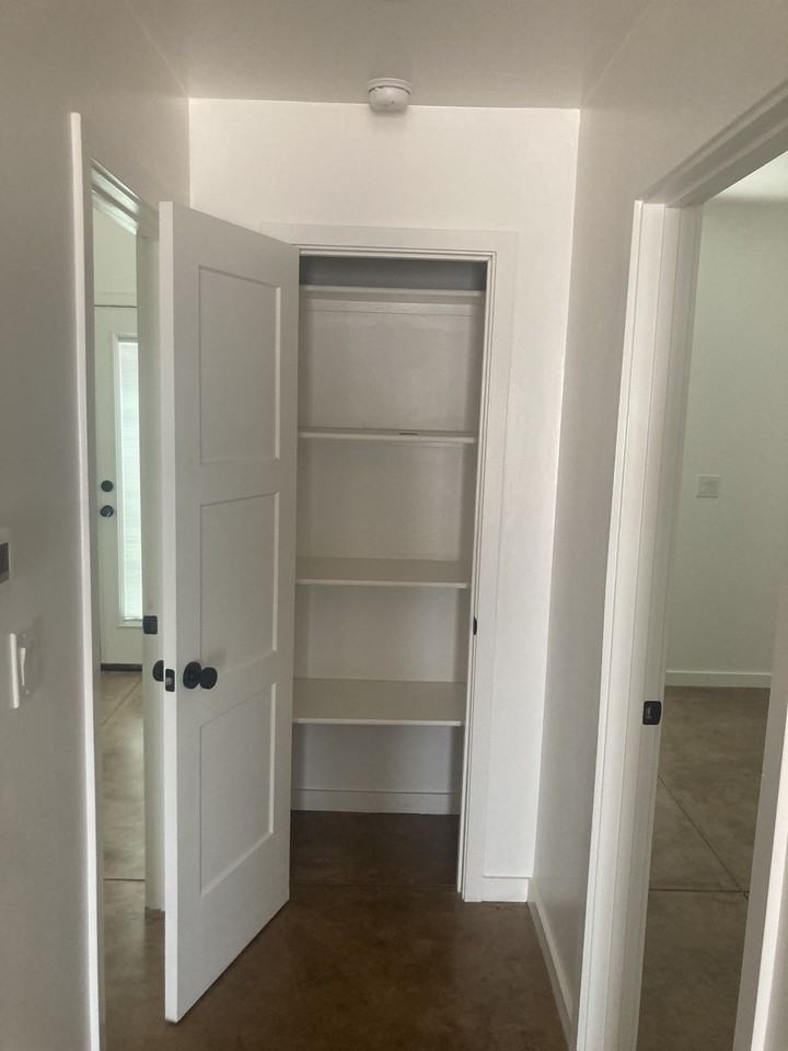 1050 E Water St #1 - Photo 7 of 12