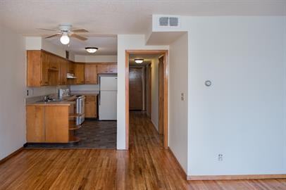 1209 Broadway N #3 - Photo 3 of 8