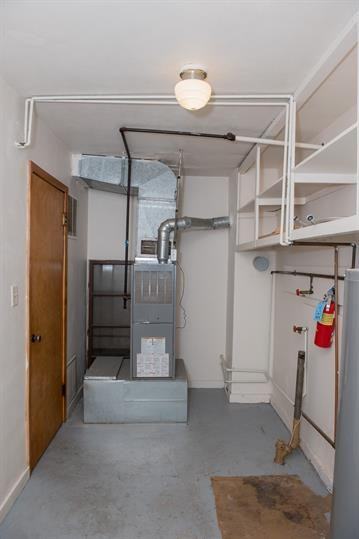 1209 Broadway N #3 - Photo 7 of 8