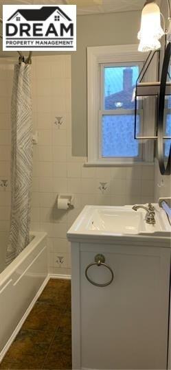 889 Briarfield Ave #1 - Photo 5 of 21