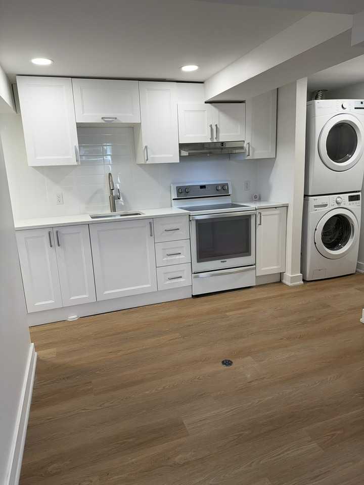 2155 Tawney Rd - Photo 2 of 8