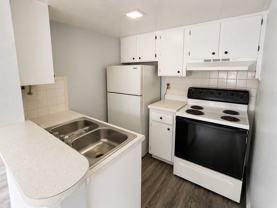 Spacious Remodeled 1BR/1BA  Apartment with Beautiful New LVT Flooring - Photo 1 of 1