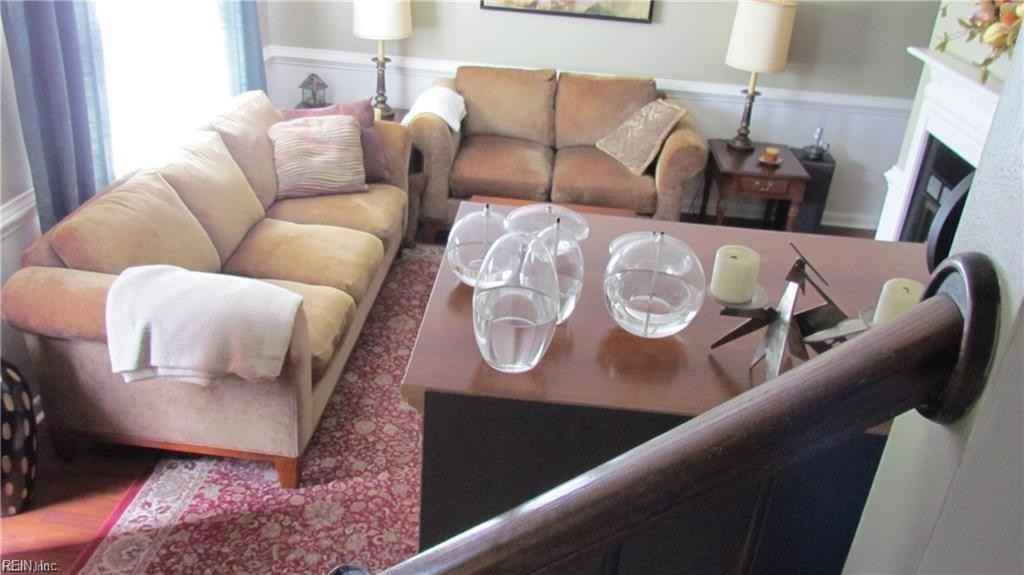 350 San Roman Dr #1 - Photo 4 of 32