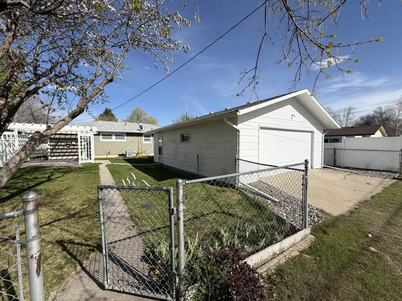 1126 Lendel Ln #1 - Photo 4 of 24