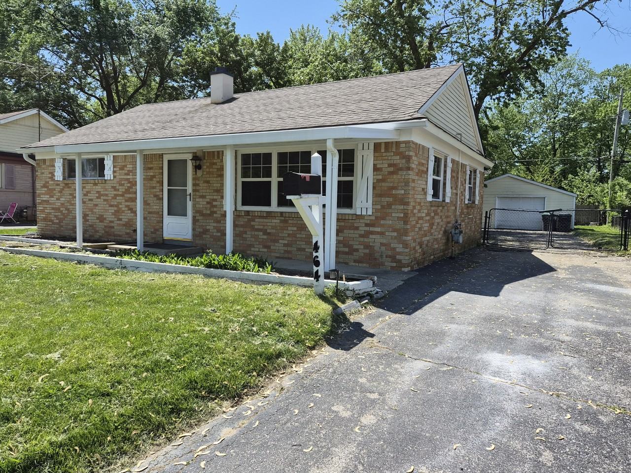 464 Carol Dr #1 - Photo 2 of 26