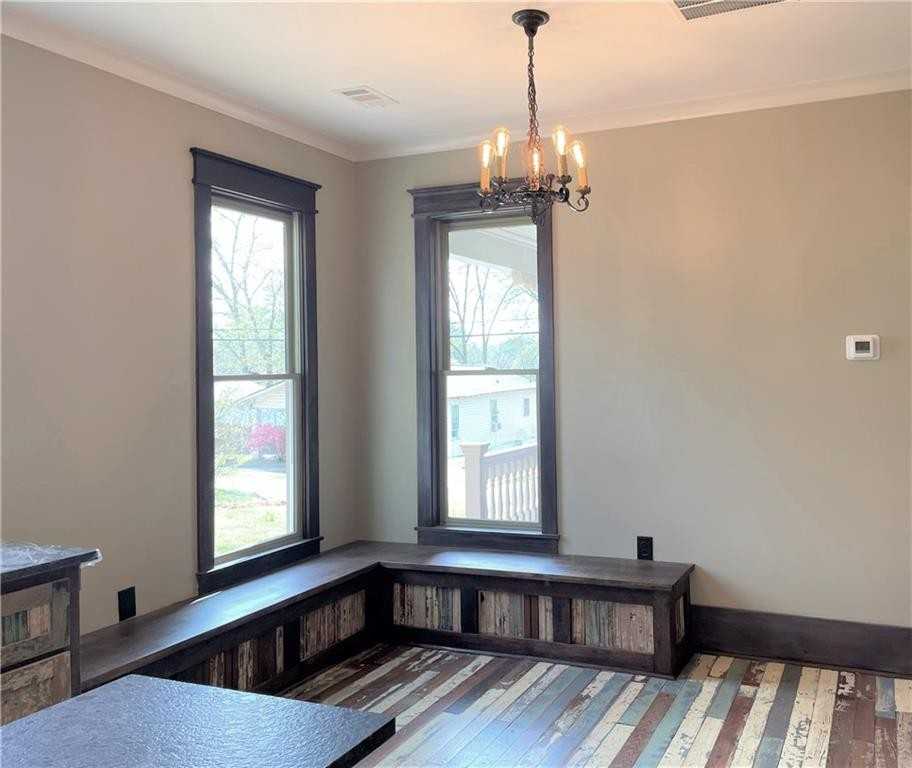 185 W Moreno St #1 - Photo 3 of 11