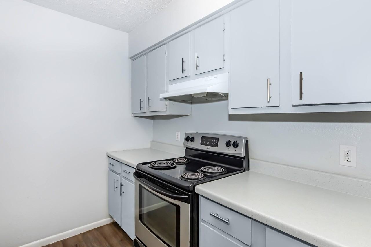 1600 Tamarack Ave #15 - Photo 3 of 18