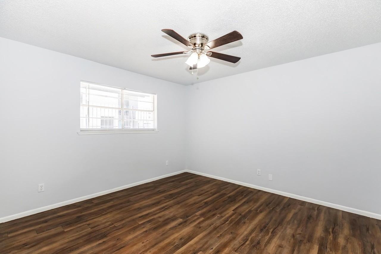 1600 Tamarack Ave #15 - Photo 6 of 18