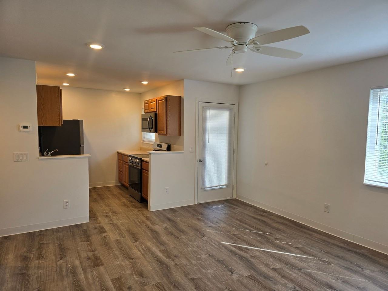 Bent Oak Apartments - Photo 4 of 26