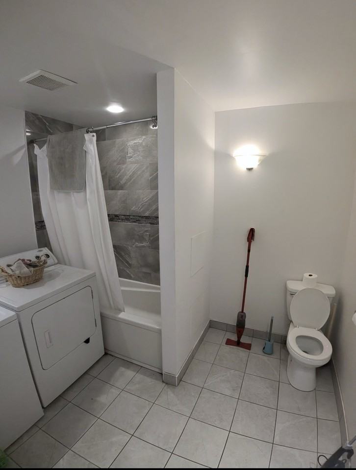 6368 Avenue De Chateaubriand - Photo 3 of 8