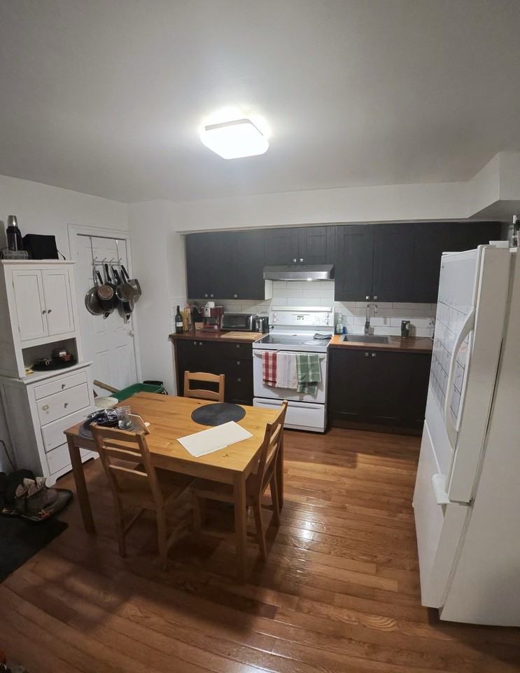 6368 Avenue De Chateaubriand - Photo 7 of 8