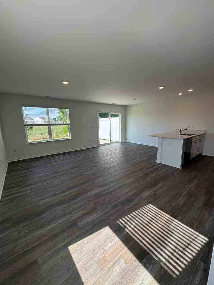 11 Red Clover Dr #1 - Photo 6 of 23