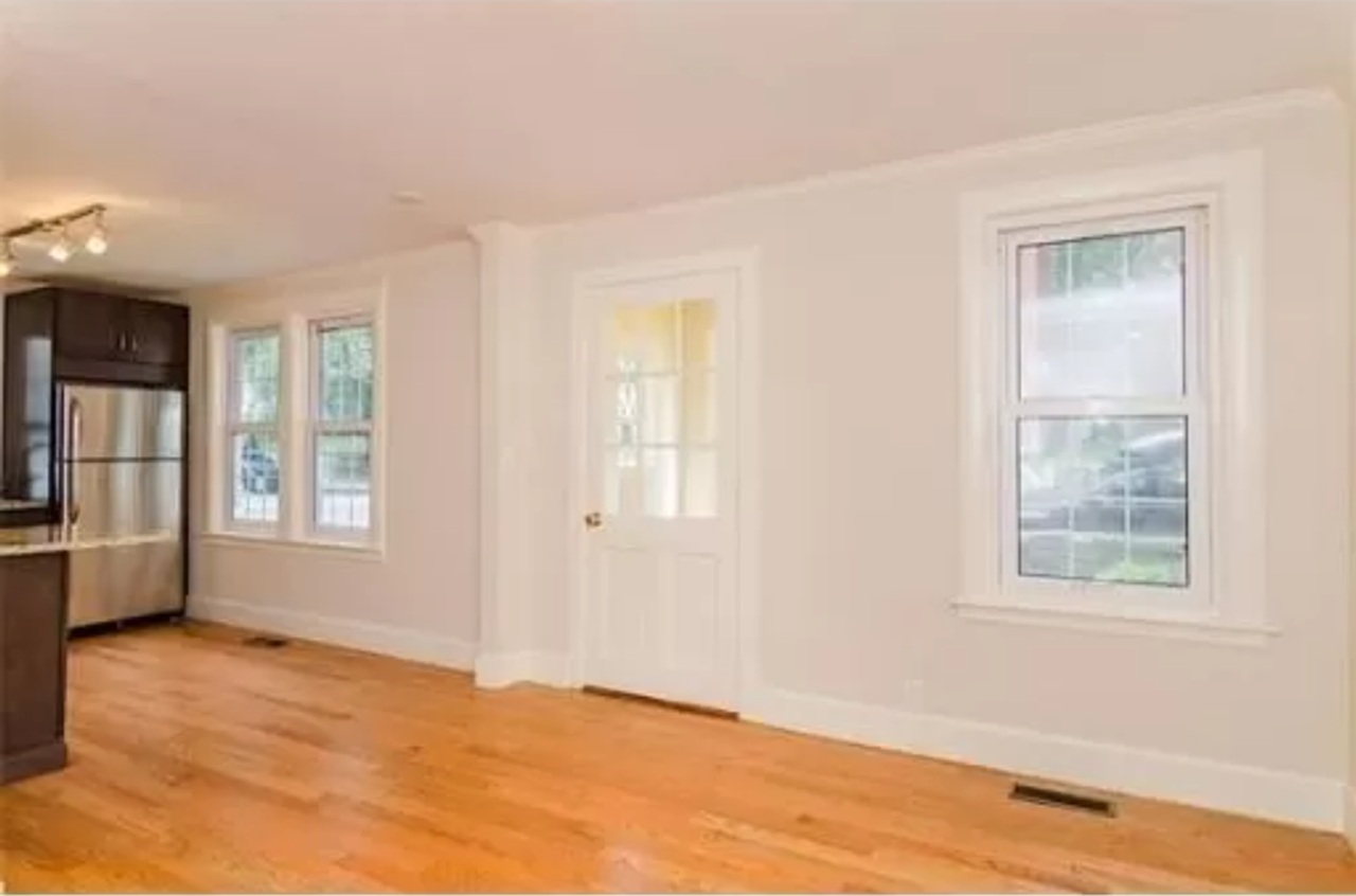 2B Braemore Rd - Photo 2 of 4
