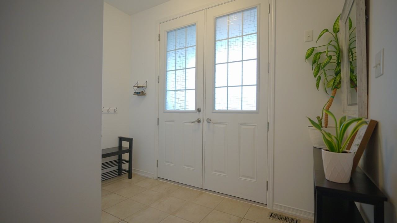 2068 Gibson St #FH - Photo 3 of 50