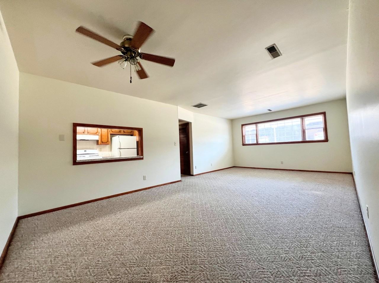 418 N 1st St #418-7 - Photo 5 of 11