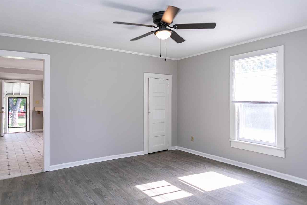 115 E Parker Rd #1 - Photo 5 of 14