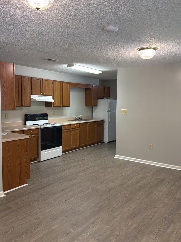 7800 South Mountain Institute Road - BEast Winds #B - Photo 5 of 16