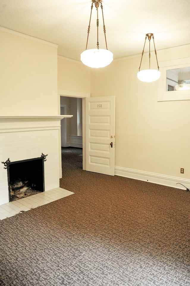 916 Sw King Ave #103 - Photo 2 of 8