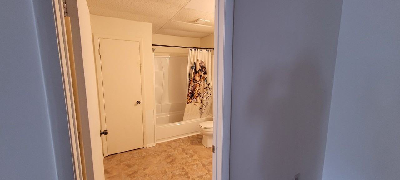 3 Summit Ave #3B - Photo 7 of 8