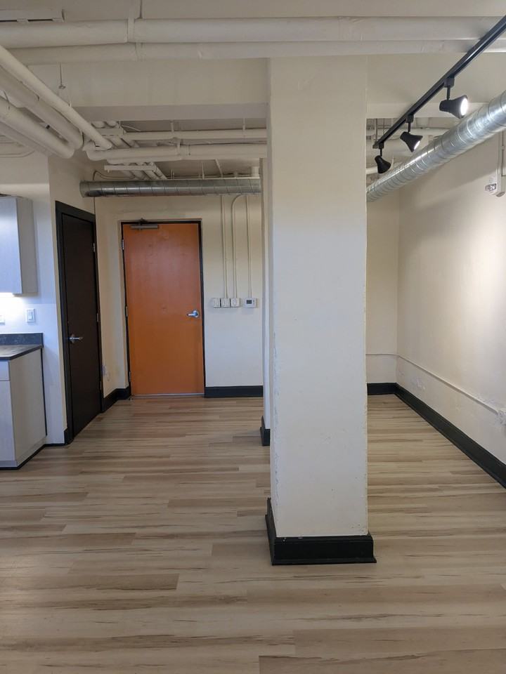 210 East Street - 103 #103 - Photo 5 of 9