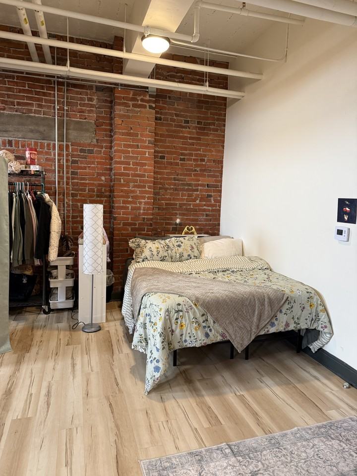 210 East Street - 105 #105 - Photo 2 of 12