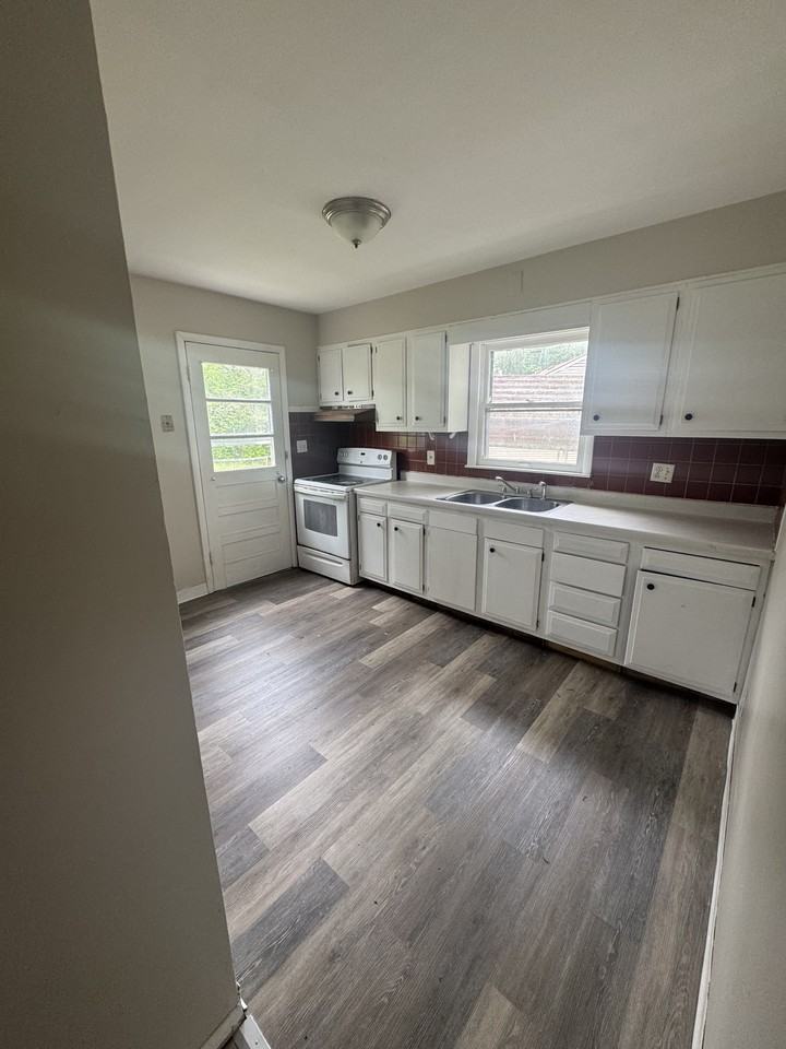 3401 Se Ohio Ave #1 - Photo 4 of 7