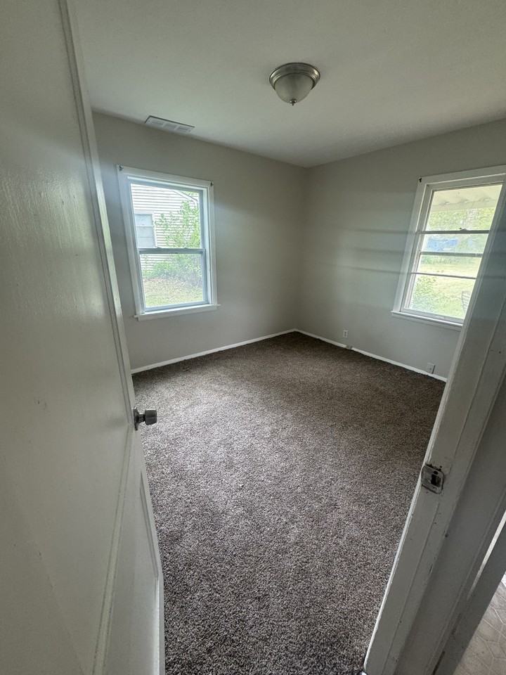 3401 Se Ohio Ave #1 - Photo 5 of 7