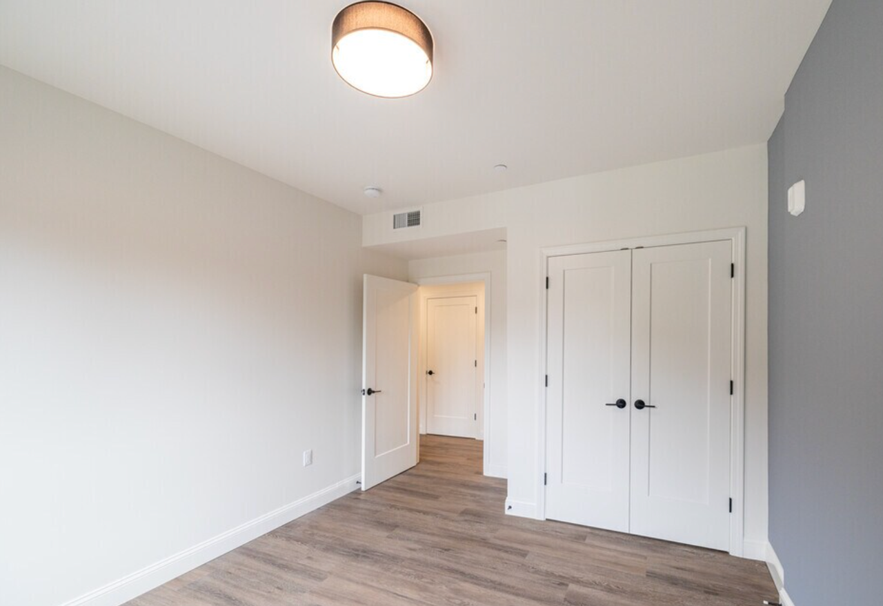 215 Canal St #505 - Photo 4 of 8