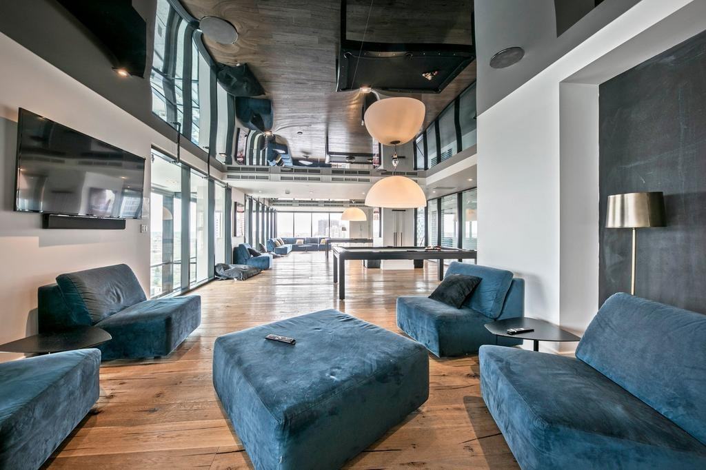 1288 Avenue des Canadiens-de-Montréal #2903 - Photo 2 of 15