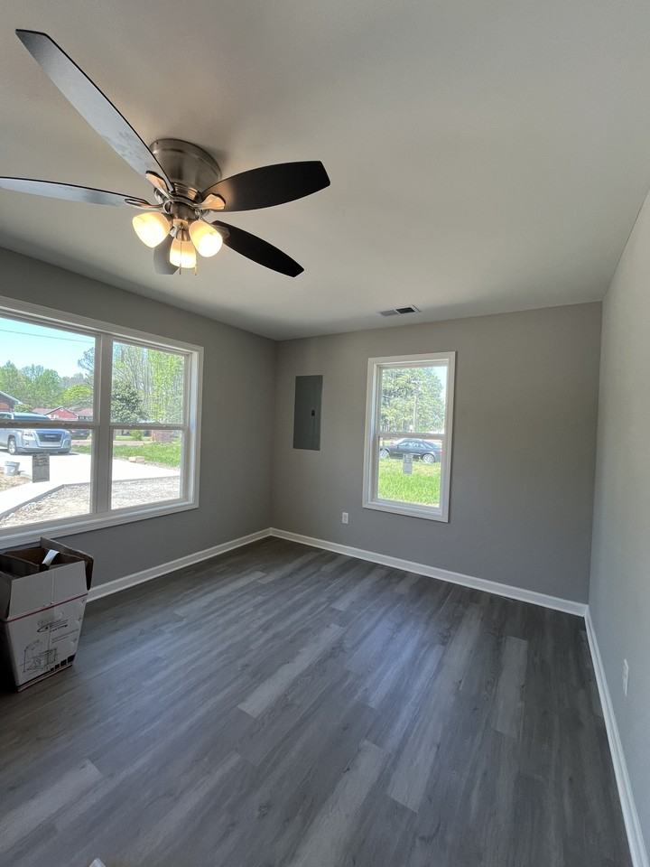 258 Pryor Rd #1 - Photo 2 of 14