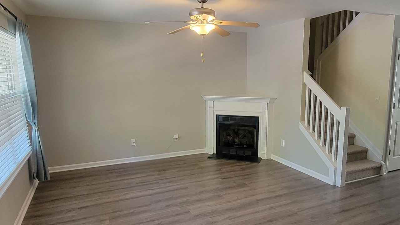 224 Butler Pl - Photo 2 of 10