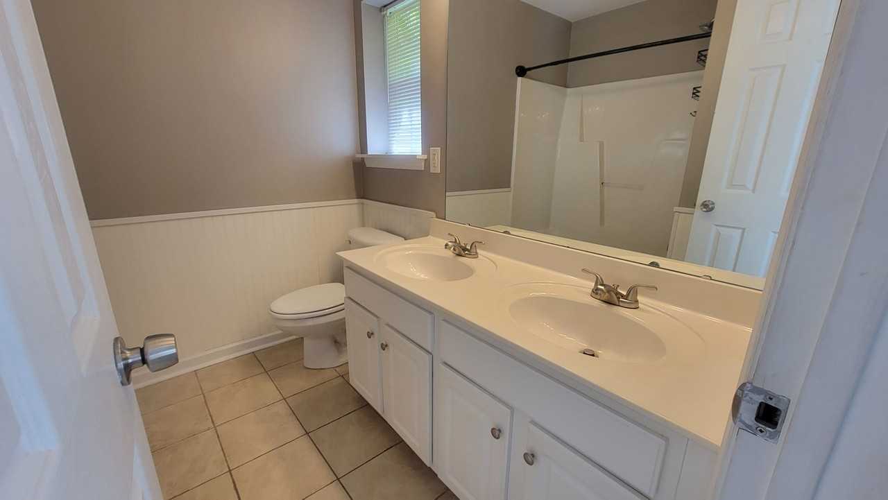 224 Butler Pl - Photo 7 of 10