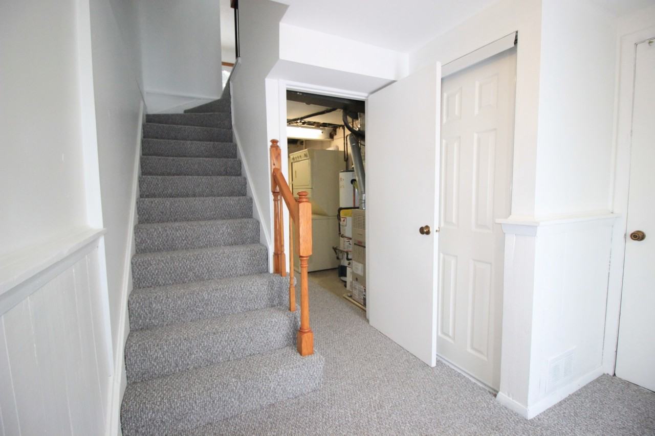 493 Shadow Lake Bay - 1 #1 - Photo 2 of 17