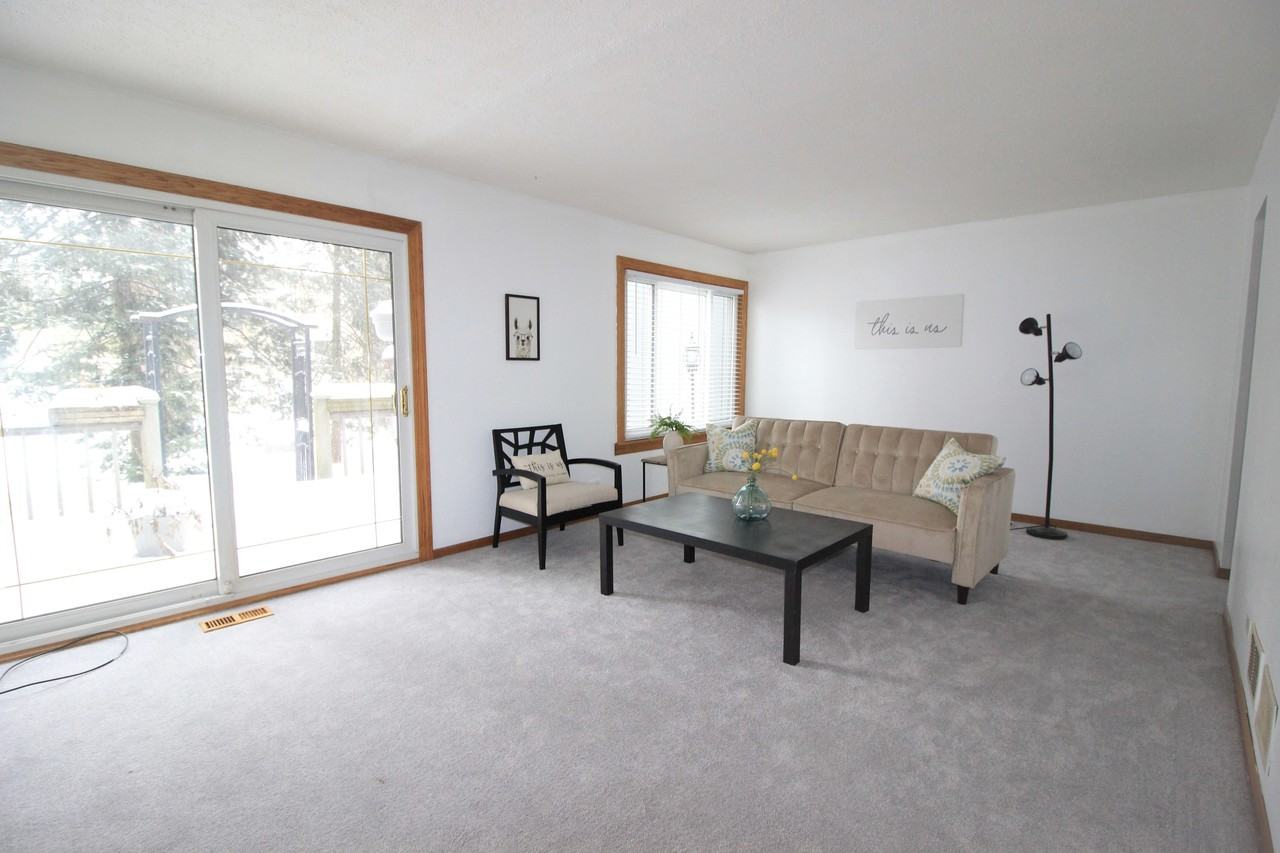 493 Shadow Lake Bay - 1 #1 - Photo 3 of 17