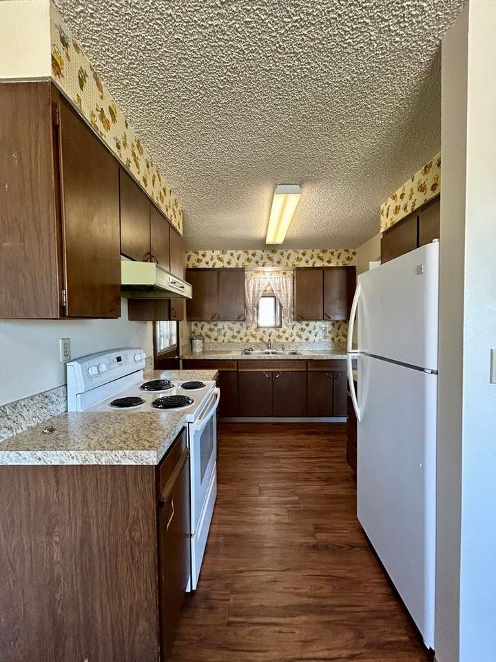 406 W 15th Ave - Photo 3 of 17