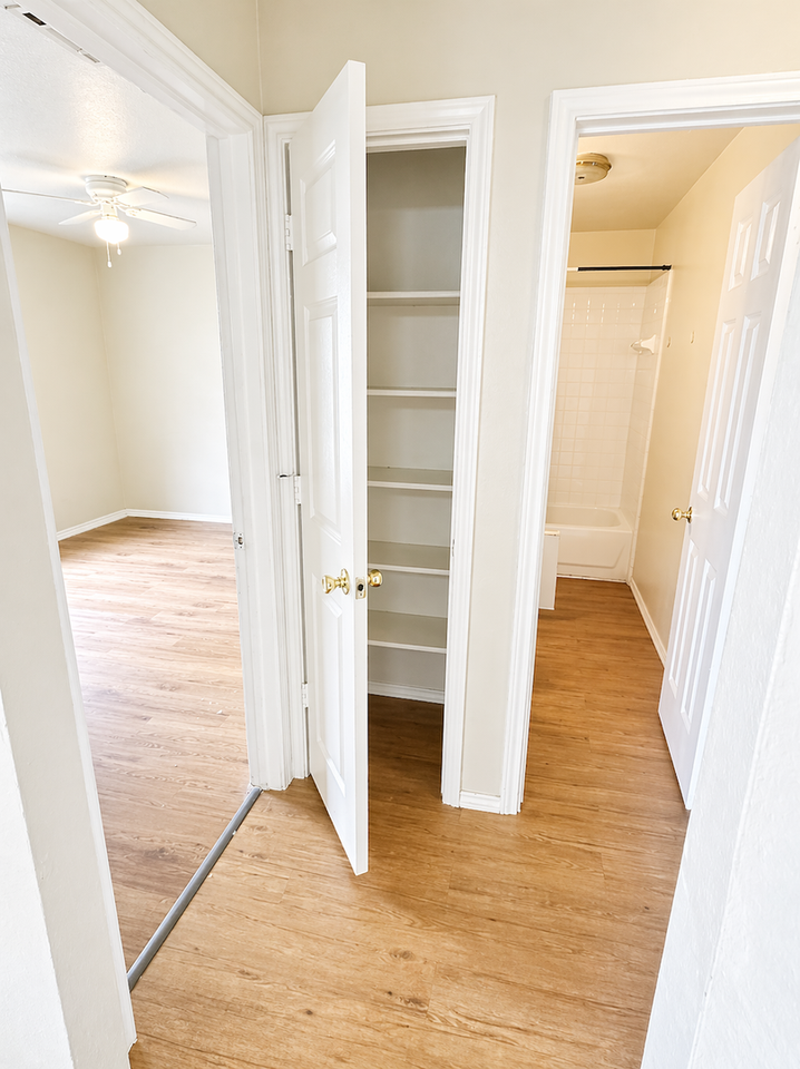 1312 Dugger Cir #A - Photo 4 of 14