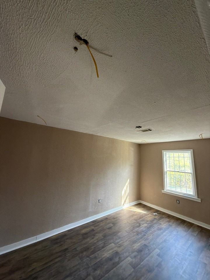 267 Woody Dr #1 - Photo 2 of 12