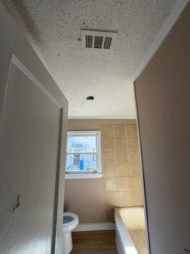 267 Woody Dr #1 - Photo 4 of 12