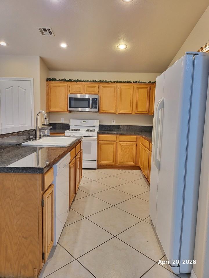 9045 San Marin St #1 - Photo 7 of 18