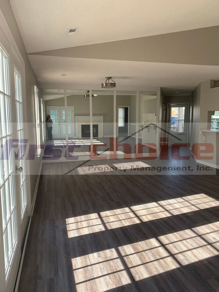 1750 Ridgefield Ct - Photo 5 of 40