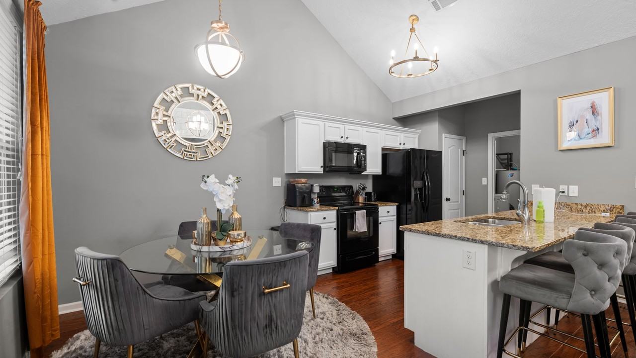 807 Oshields Ct #1 - Photo 3 of 10