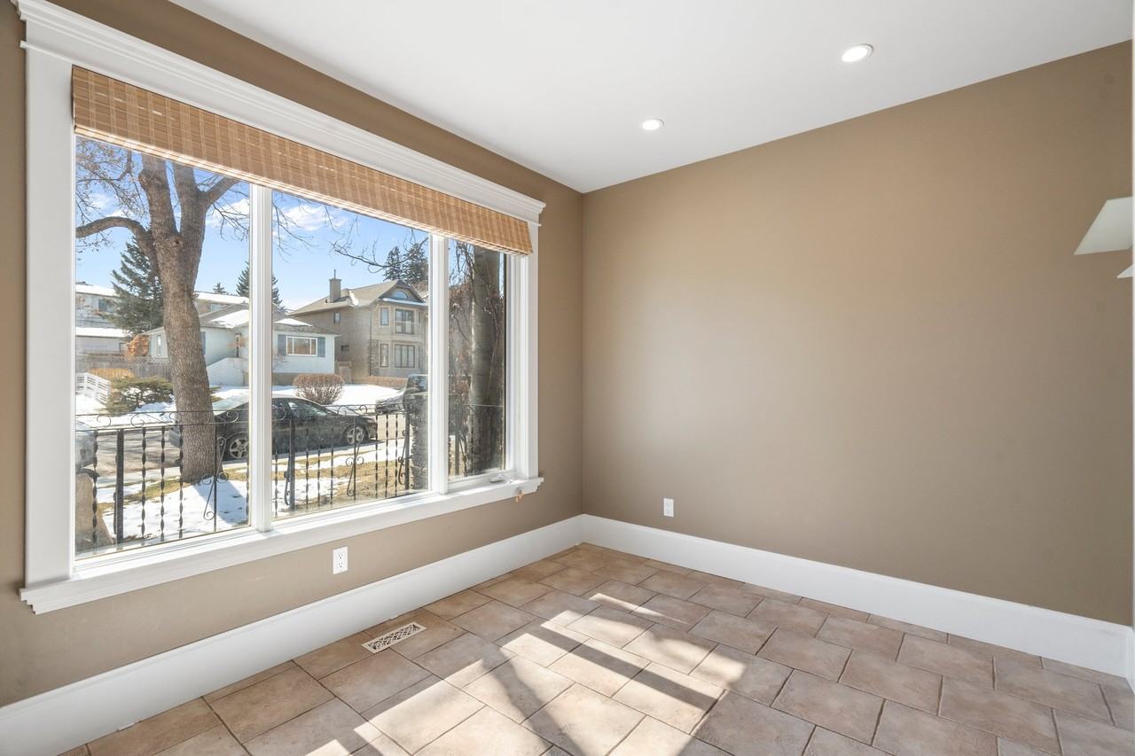 204 26 Ave Nw - Photo 5 of 50