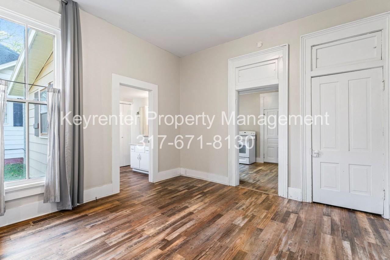 1427 Wayne St #B - Photo 7 of 19