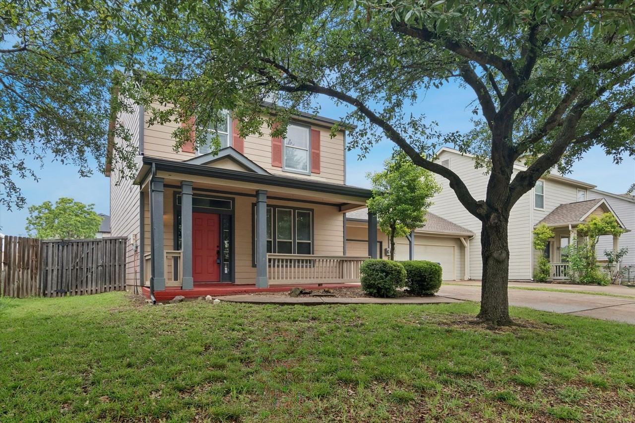 822 Greene Way - Photo 2 of 16