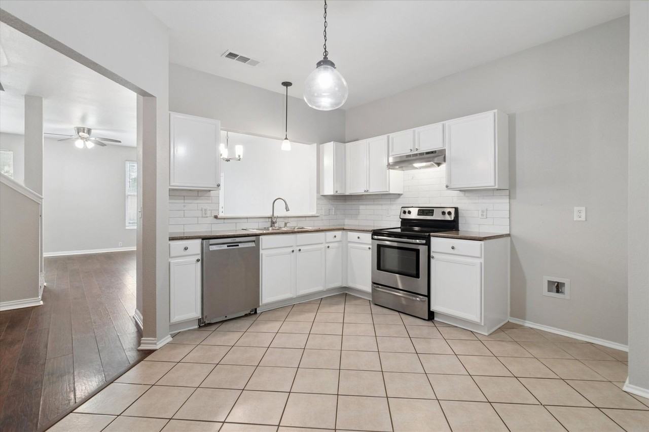 822 Greene Way - Photo 7 of 16