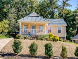 featured image of 3509 Mellons St #1