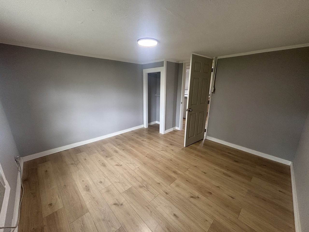 1105 Mize Ave #1 - Photo 4 of 20