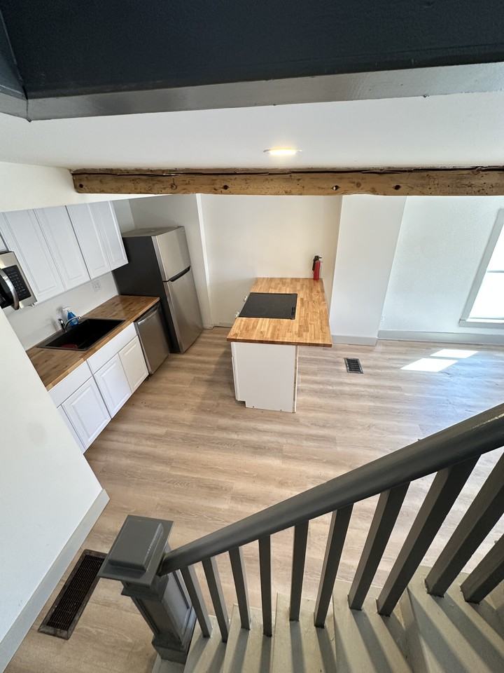 1080 S Main St #1 - Photo 2 of 9