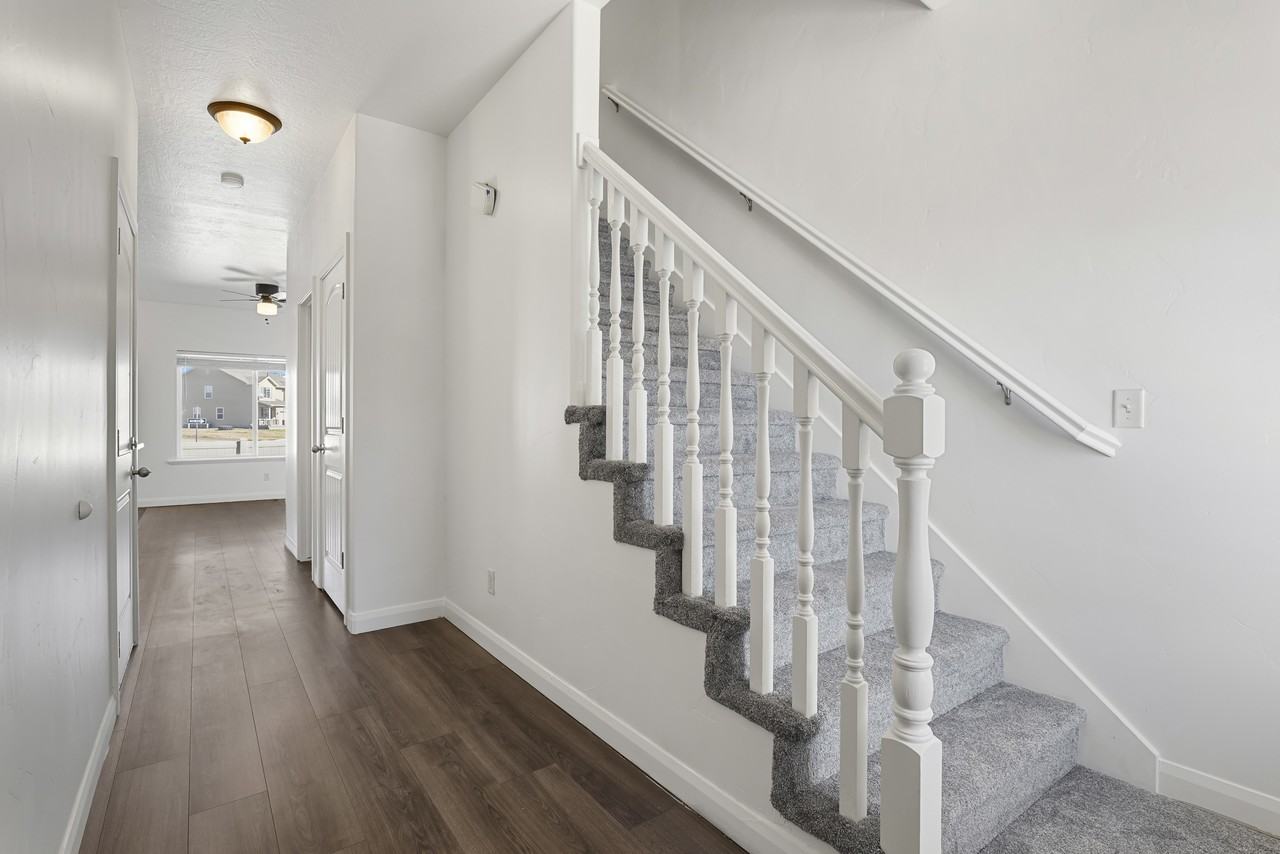 2037 E Cedar Trails Way #1 - Photo 5 of 34