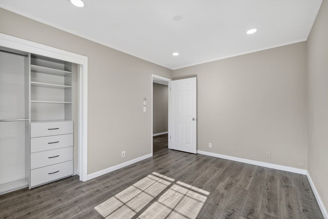 42645 Newport Dr #1 - Photo 7 of 10